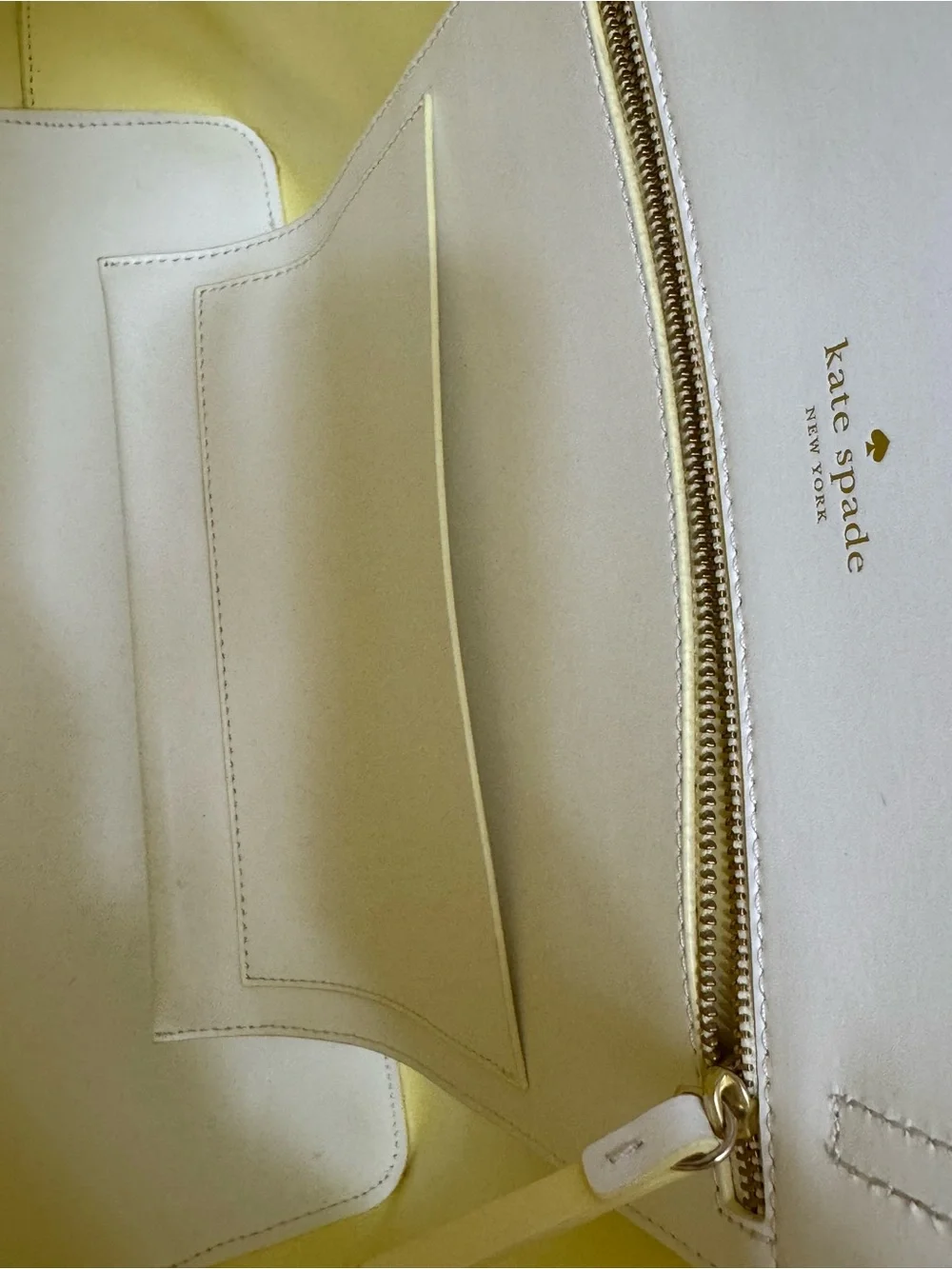 kate spade NY Down the Rabbit Hole ‘Oops A Daisy’ Scalloped Francis Tote